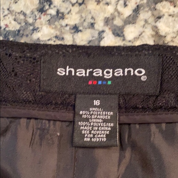Black skirt with lace, 16 - Picture 2 of 2
